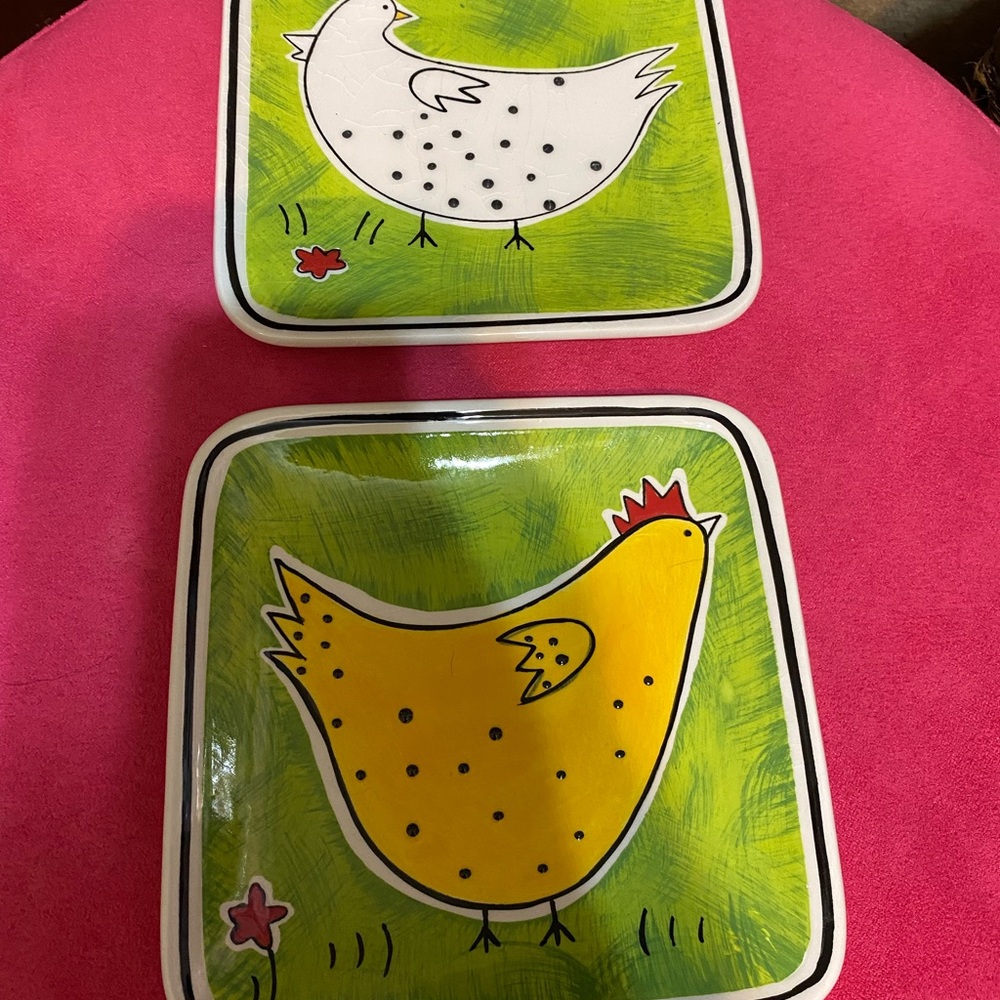 Department 56 Chicken Plates - Yellow and White - set of 4